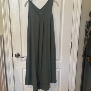 Cuddl duds Sz S Army green tank Hilow hem maxi dress NWOT